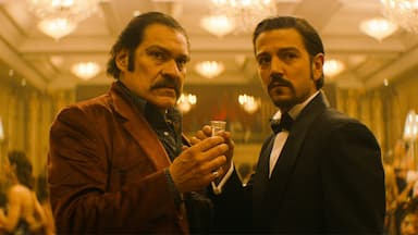 Narcos: México 1x3